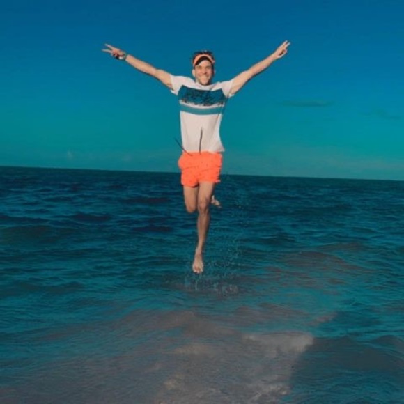 Meet your Posher, Jose daniel - Picture 1 of 1